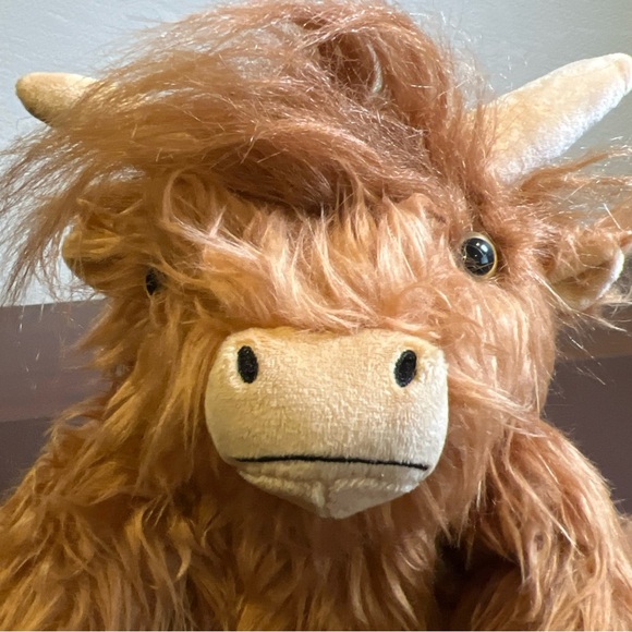 SuzziPals Heatable & Coolable Highlands Cow Stuffed Animal Plush Microwavable - Picture 7 of 8